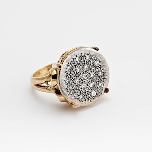 Dozen Diamond Disc Ring